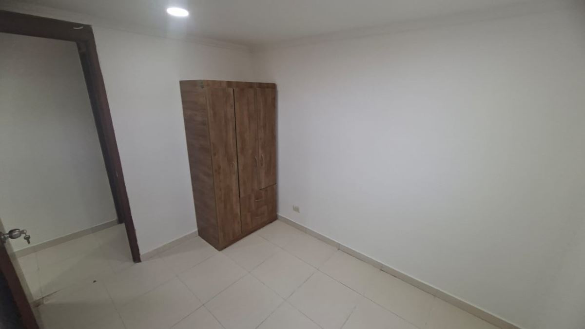Apartamento en Arriendo - Madrid, ALTOS DE MADRID 6343