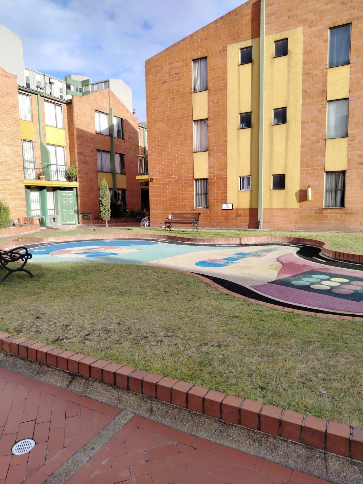 Casa en Venta - Bogota, TECHO 6172