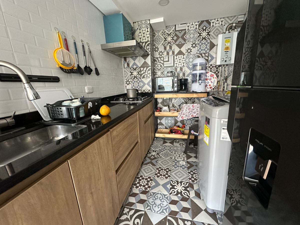 Apartamento en Arriendo - Bogota, CAPELLANÍA 4724