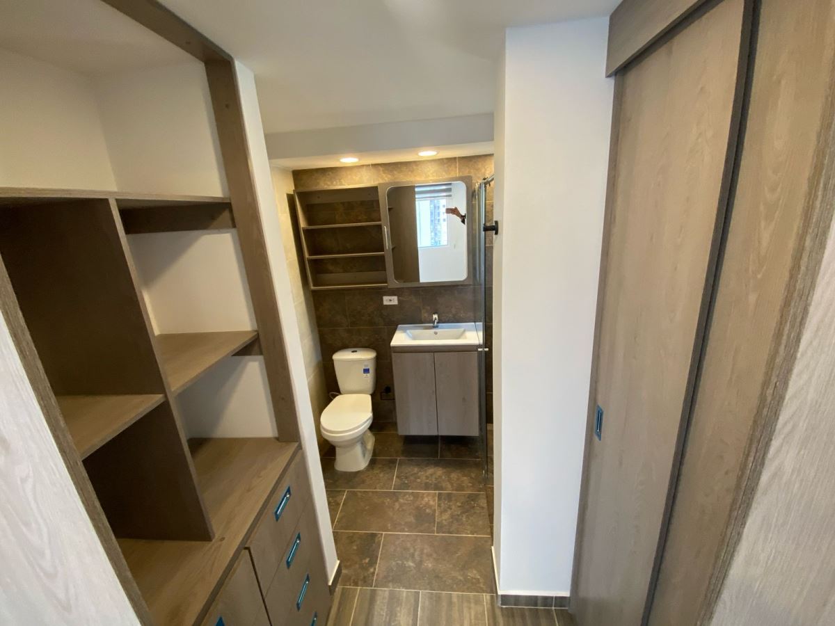 Apartamento en Arriendo - Bogota, BARRANCAS 4174