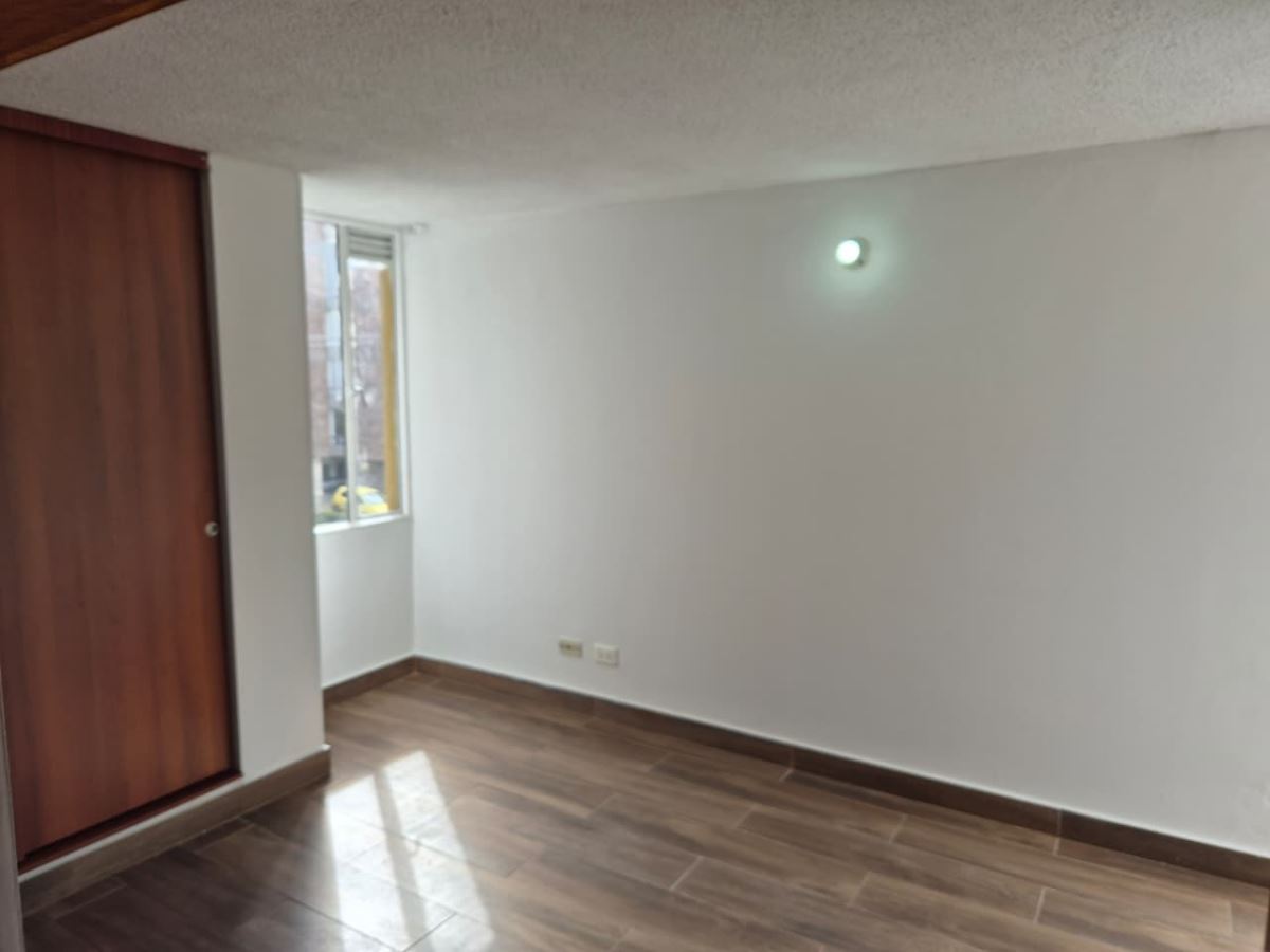 Apartamento en Arriendo - Bogota, SANTA TERESA 2140