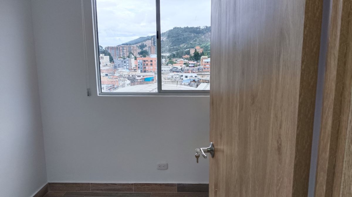 Apartamento en Arriendo - Bogota, BARRANCAS 4842