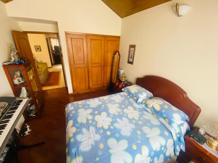 Casa en Venta - Bogota, EL CONTADOR 2384