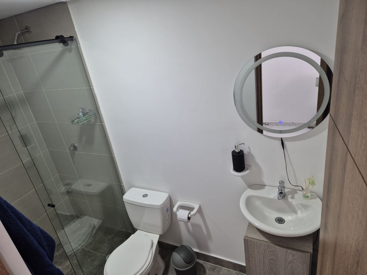 Apartamento en Arriendo - Bogota, CEDRITOS 5896