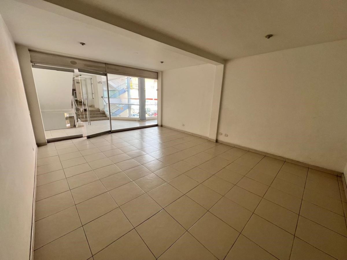 Local en Arriendo - Bogota, RICAURTE 4235