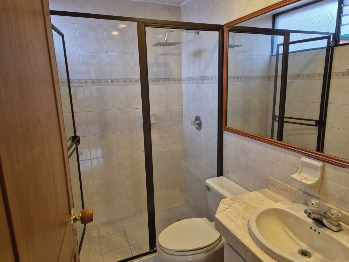 Casa en Arriendo - Bogota, CEDRITOS 5154