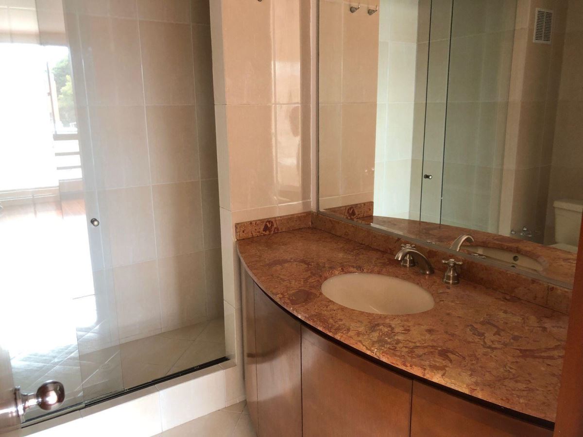 Apartamento en Arriendo - Bogota, SANTA BÁRBARA OCCIDENTAL 6135