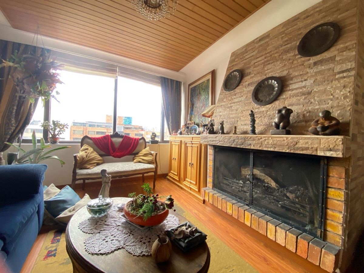 Apartamento en Arriendo - Bogota, SANTA BÁRBARA CENTRAL 3819