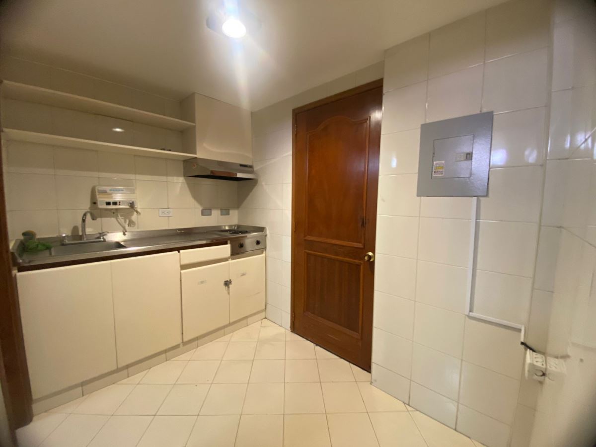 Oficina en Arriendo - Bogota, LAGO GAITÁN 870