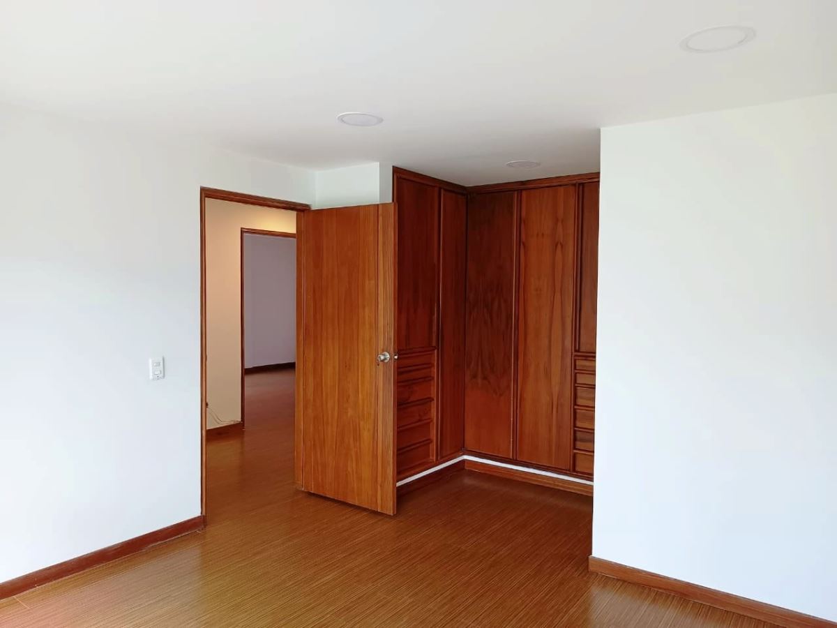 Apartamento en Arriendo - Bogota, SANTA BÁRBARA 6246