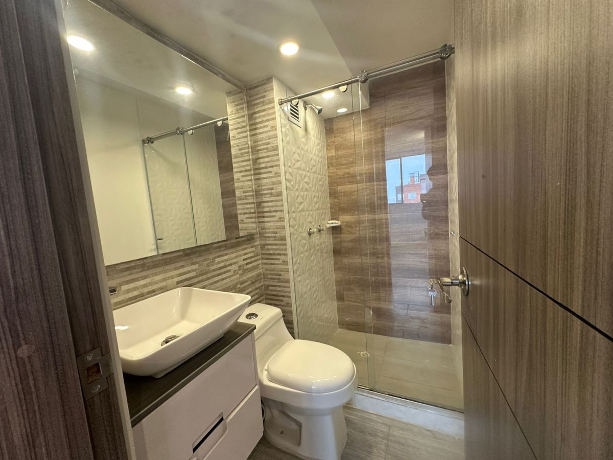 Apartamento en Arriendo - Bogota, CASTILLA 4518