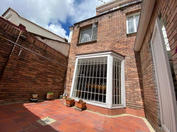 Casa en Venta - Bogota, SANTA BÁRBARA CENTRAL 2541