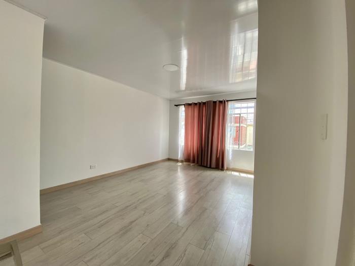 Casa en Arriendo - Bogota, EL DORADO SAN JOAQUÍN 2219