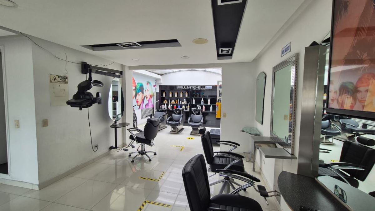 Casa en Arriendo - Bogota, LOS CEDROS 5899