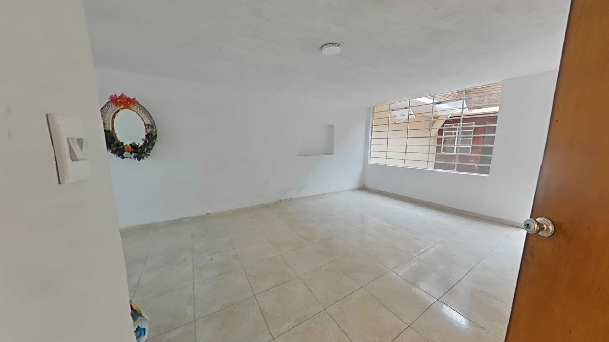 Casa en Venta - Bogota, SANTA ISABEL 4284