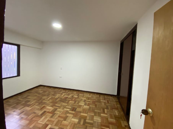 Casa en Arriendo - Bogota, LAGO GAITÁN 4976