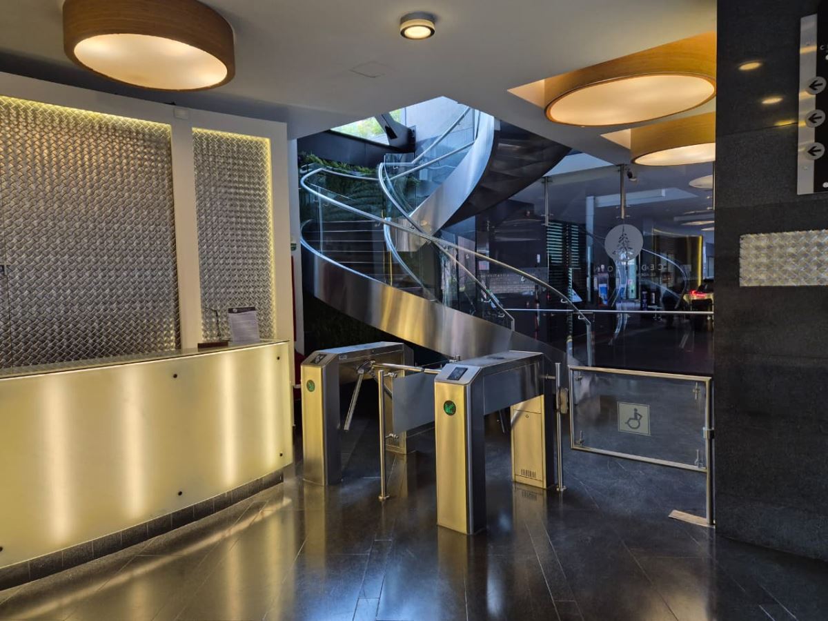 Oficina en Arriendo - Bogota, CEDRO GOLF 4810