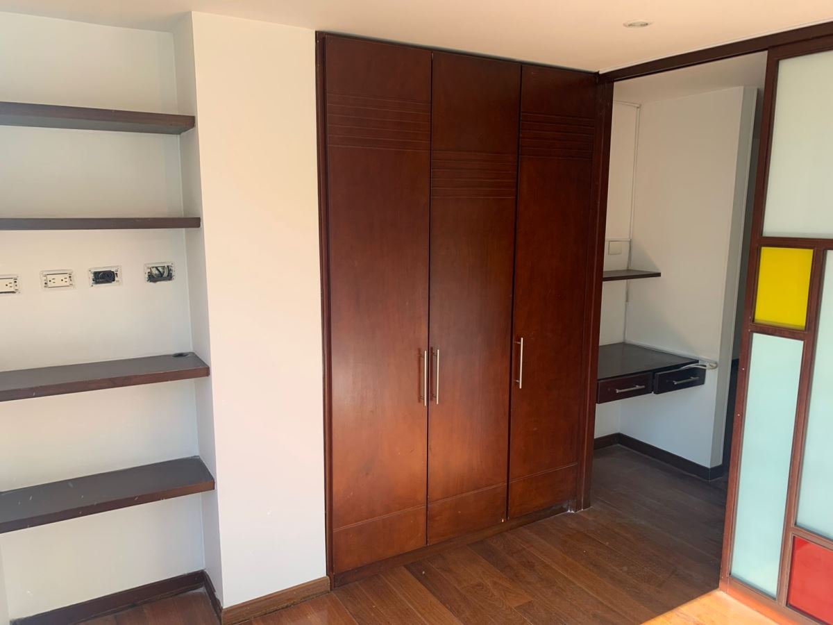 Apartamento en Arriendo - Bogota, LOS CEDROS 4845