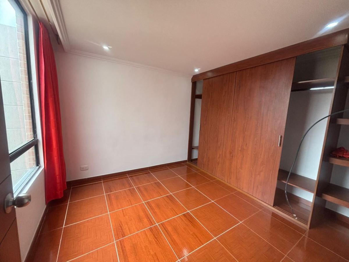Apartamento en Venta - Madrid, SERREZUELA 4987