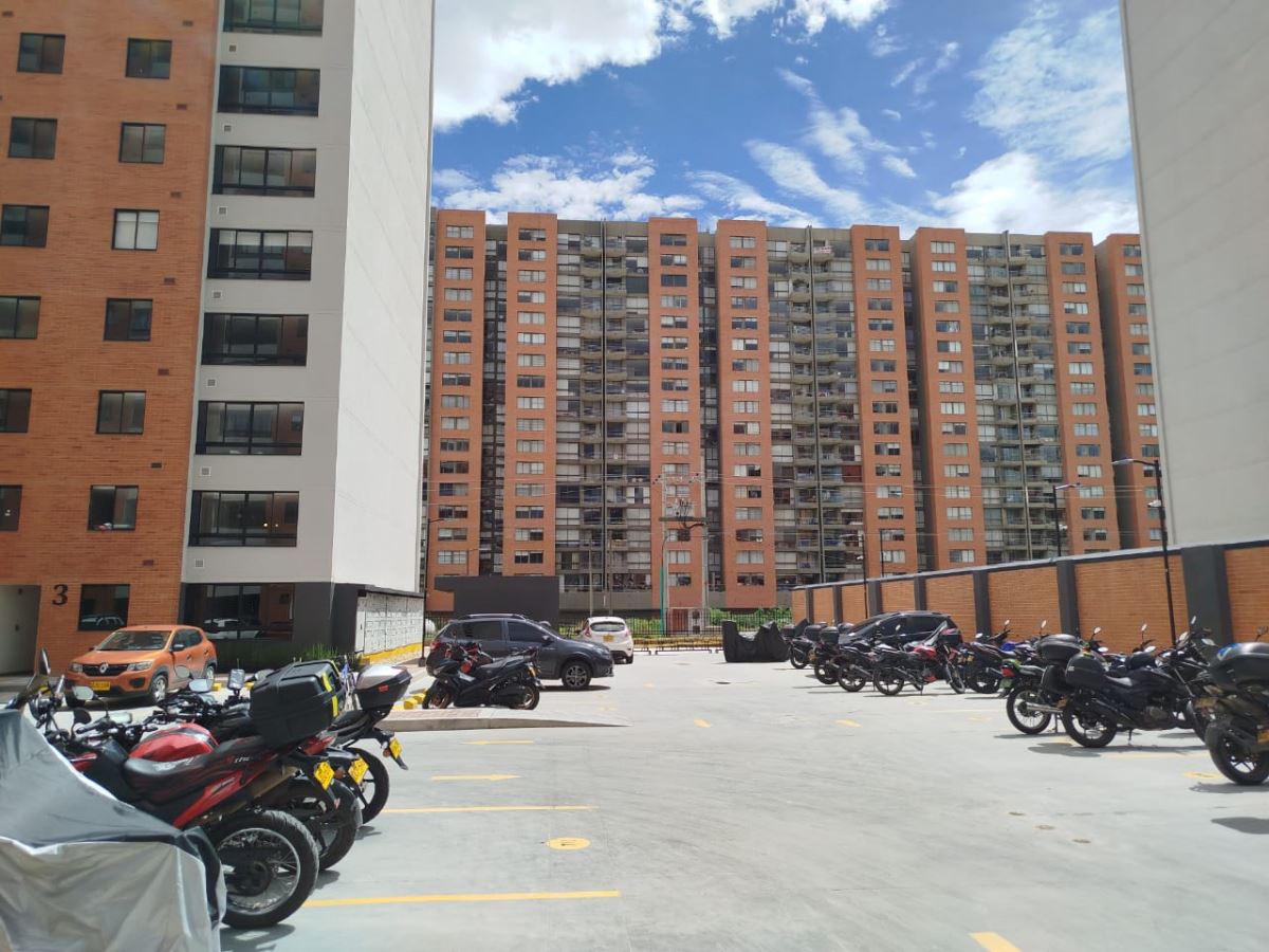 Apartamento en Arriendo - Bogota, EL REDIL 4494