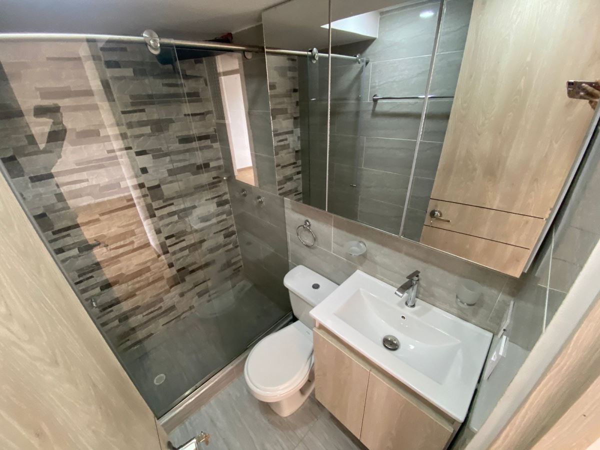Apartamento en Arriendo - Bogota, EL REDIL 4380