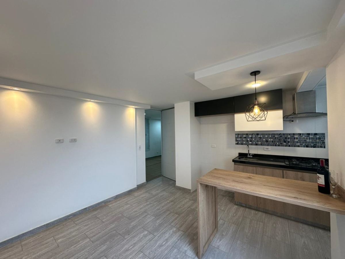 Apartamento en Arriendo - Bogota, CASTILLA 4518
