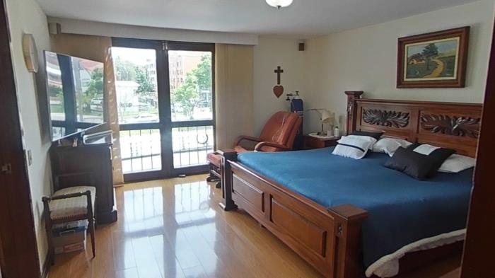 Casa en Venta - Bogota, LA CALLEJA 2436