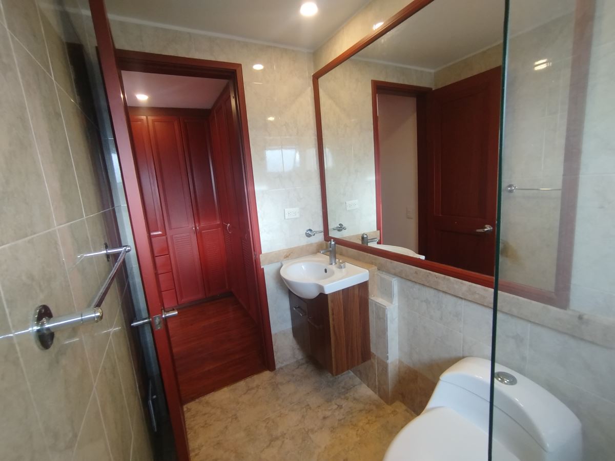 Apartamento en Arriendo - Bogota, COLINA NORTE 5966