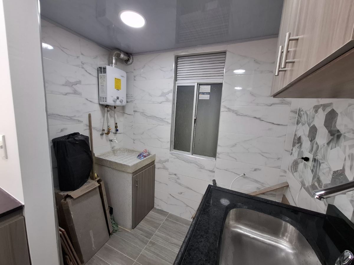 Apartamento en Arriendo - Bogota, ROMA 5194