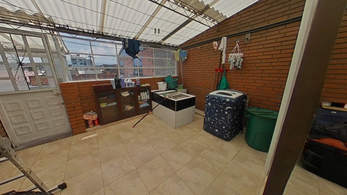 Casa en Venta - Bogota, SANTA ISABEL 2920