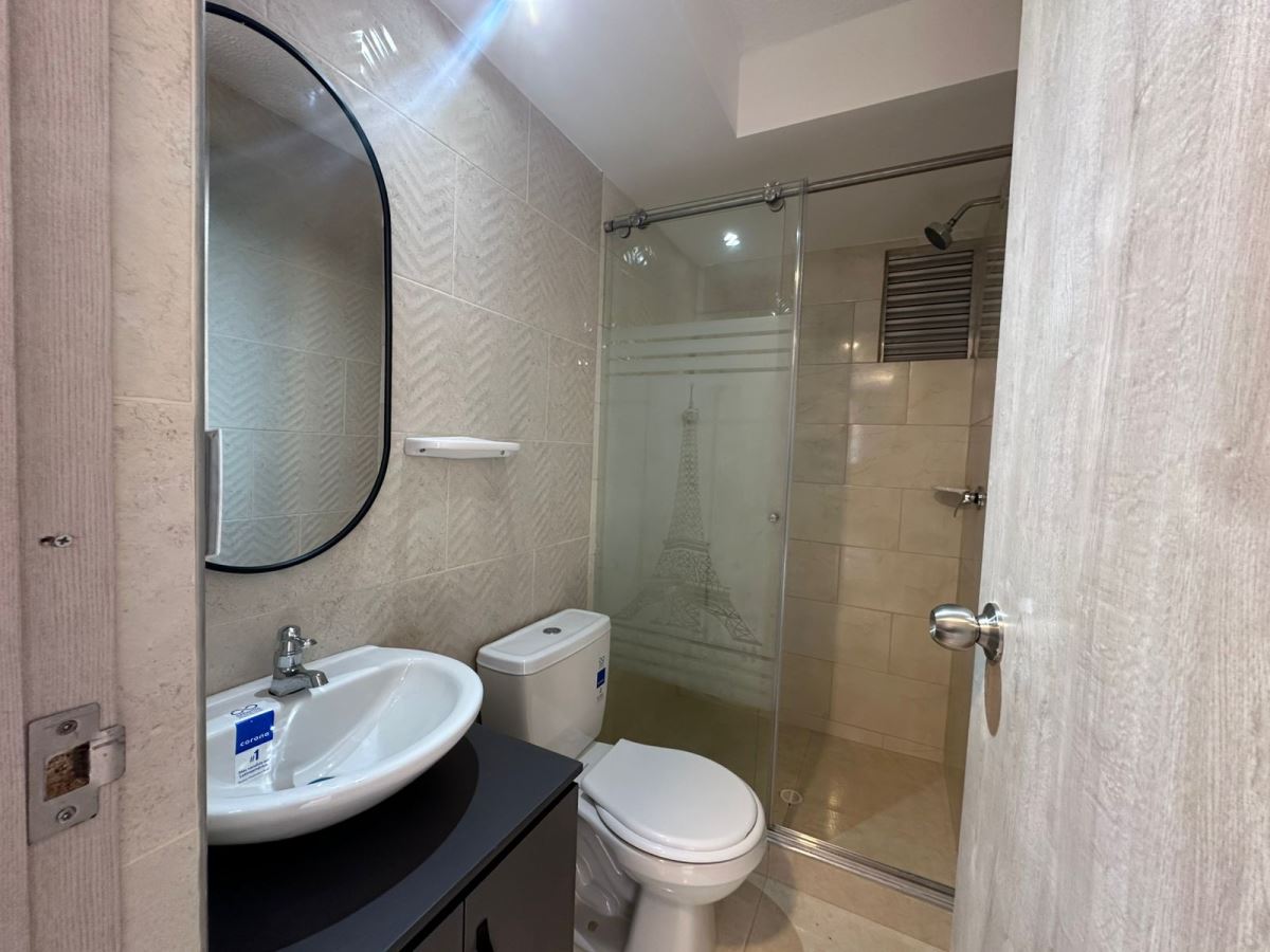 Apartamento en Arriendo - Bogota, HAYUELOS 4339