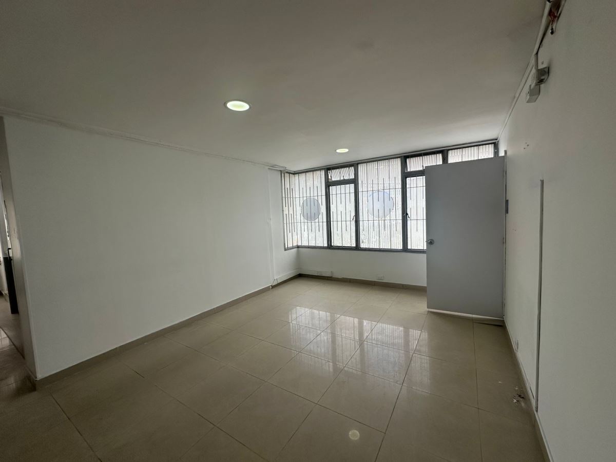 Local en Arriendo - Bogota, QUINTA PAREDES 4684