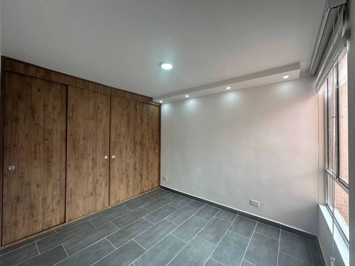 Apartamento en Arriendo - Bogota, HAYUELOS 4721
