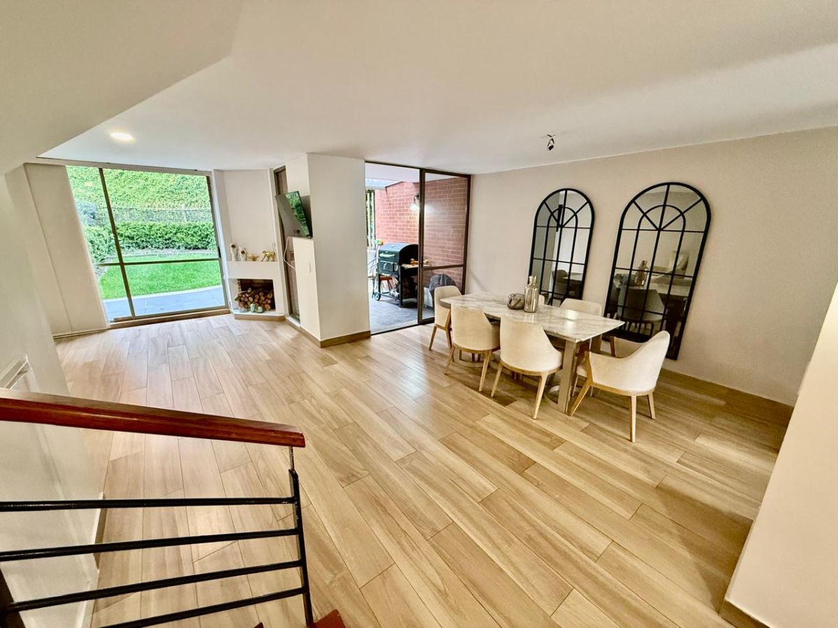 Casa en Venta - Bogota, GRATAMIRA 3796