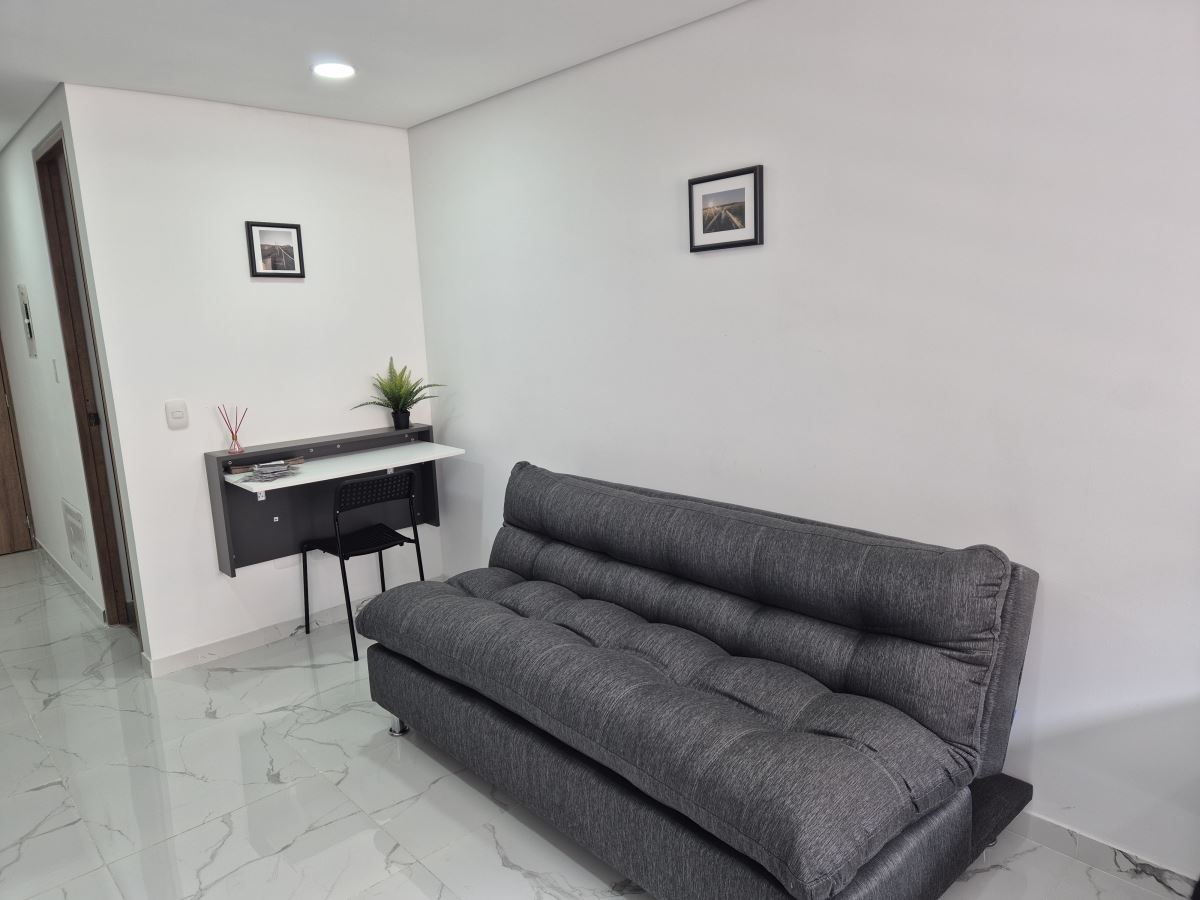 Apartamento en Arriendo - Bogota, CEDRITOS 5896