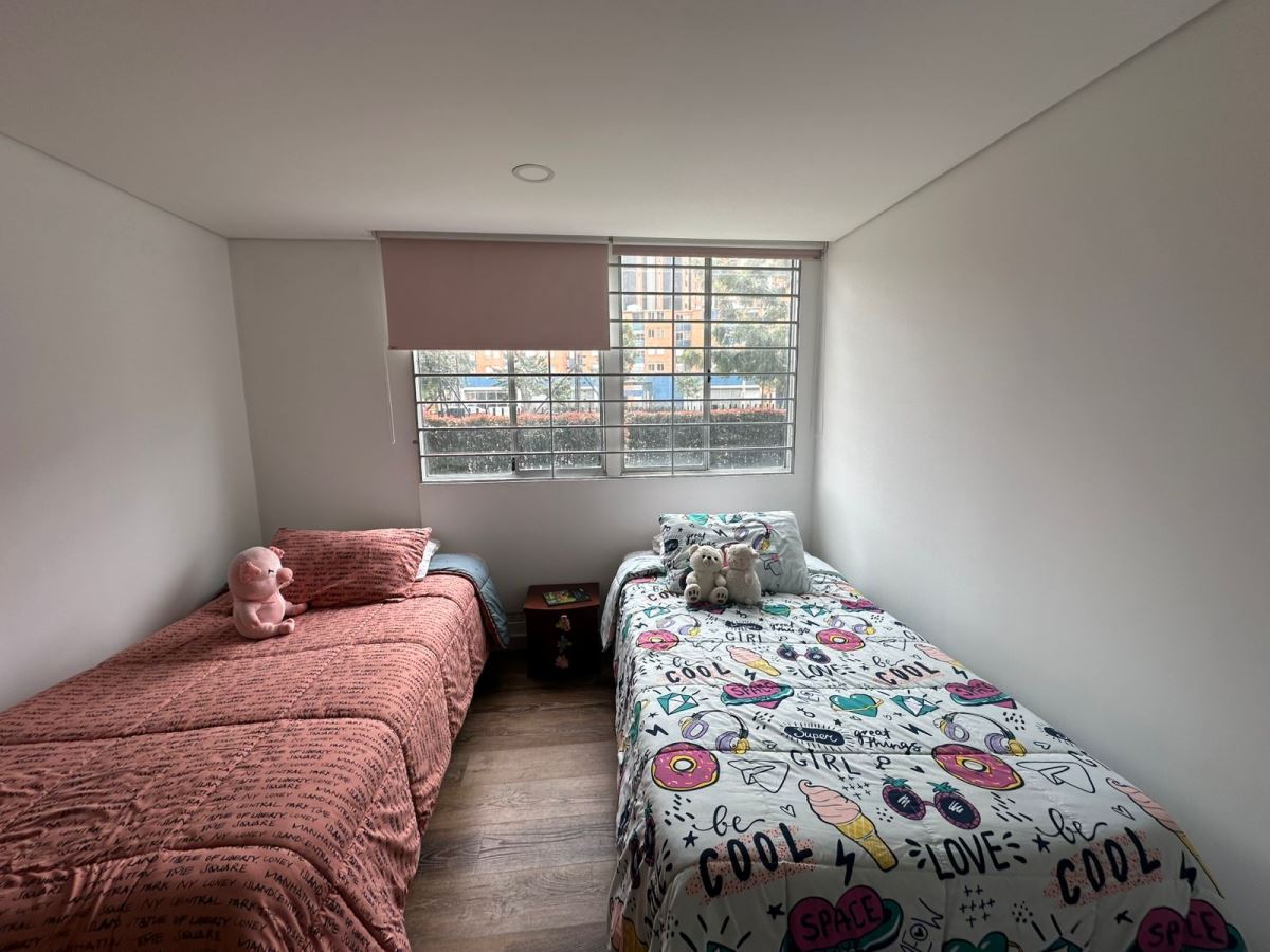 Apartamento en Arriendo - Bogota, CAPELLANÍA 4724