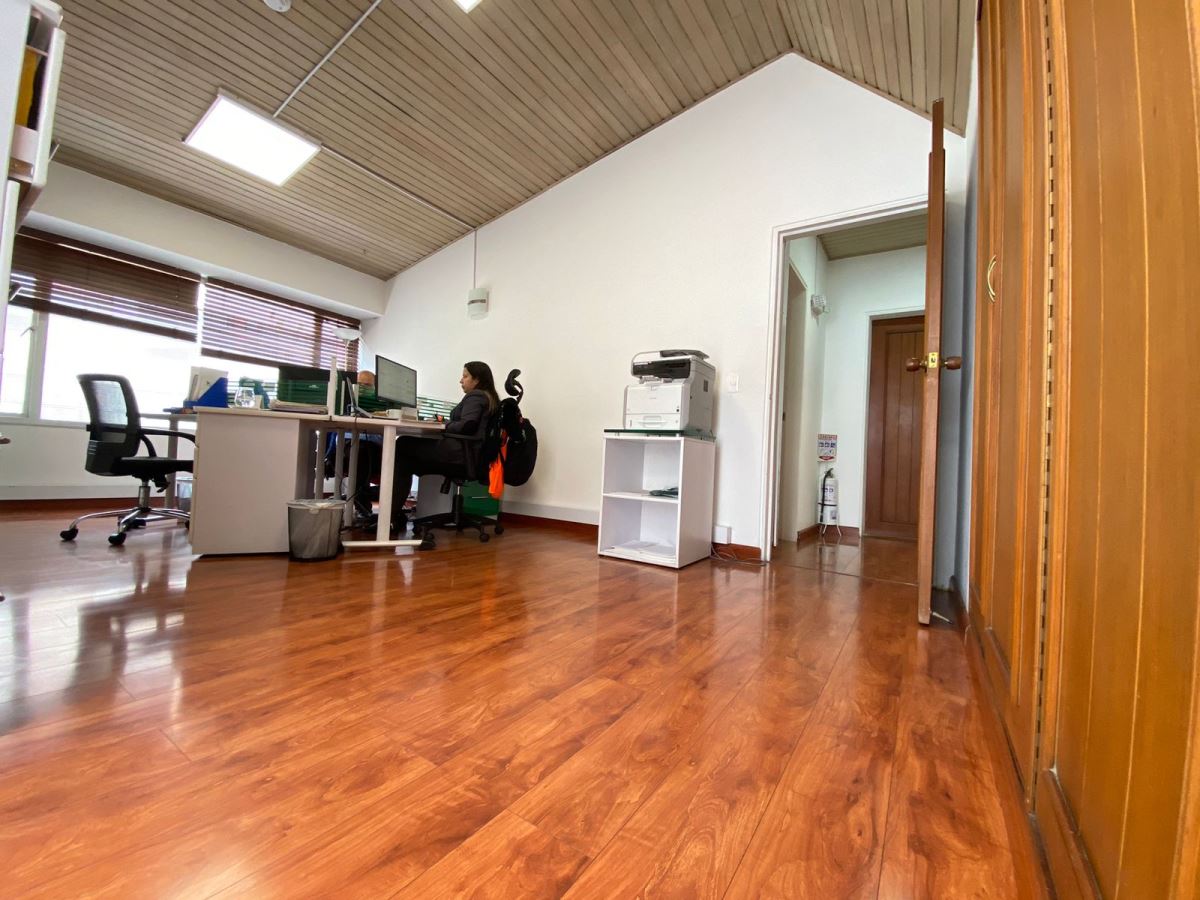 Casa en Arriendo - Bogota, SANTA BÁRBARA 3360