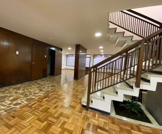 Casa en Arriendo - Bogota, LAGO GAITÁN 4976