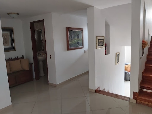 Casa en Venta - Bogota, CERROS DE NIZA 1759