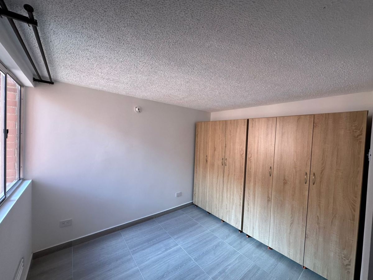 Apartamento en Arriendo - Bogota, LAS BRISAS 4961