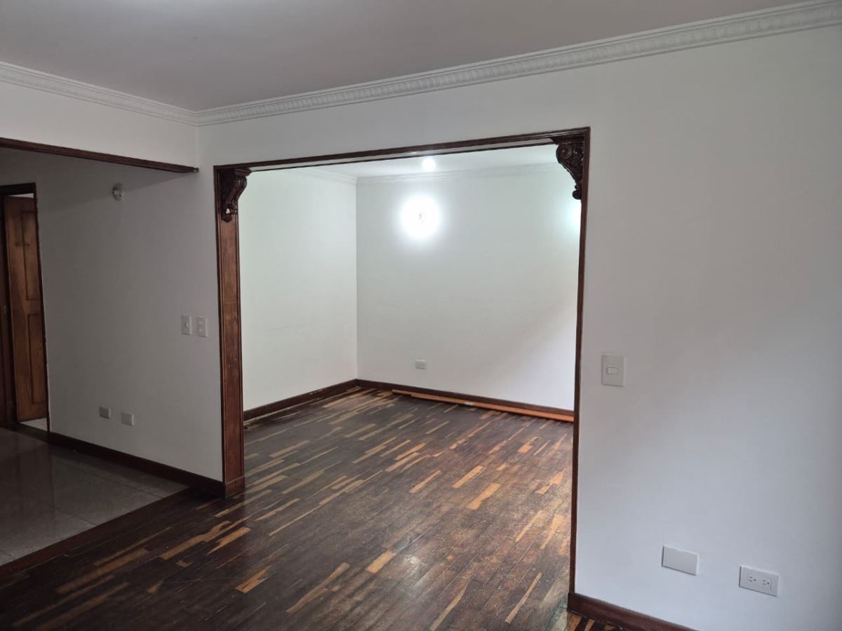 Casa en Arriendo - Bogota, CEDRITOS 5154