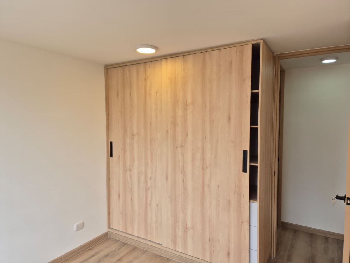 Apartamento en Arriendo - Bogota, EL REDIL 4868