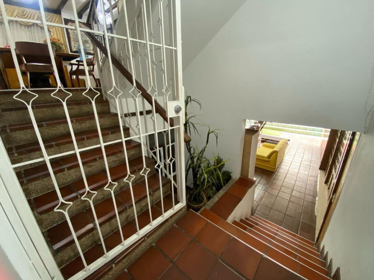 Casa en Arriendo - Bogota, SANTA BARBARA ORIENTAL 3939