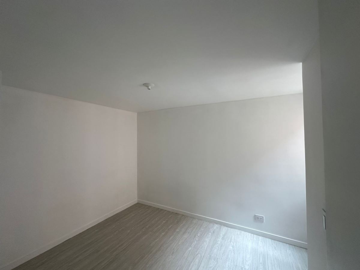 Apartamento en Arriendo - Bogota, CASTILLA 4893