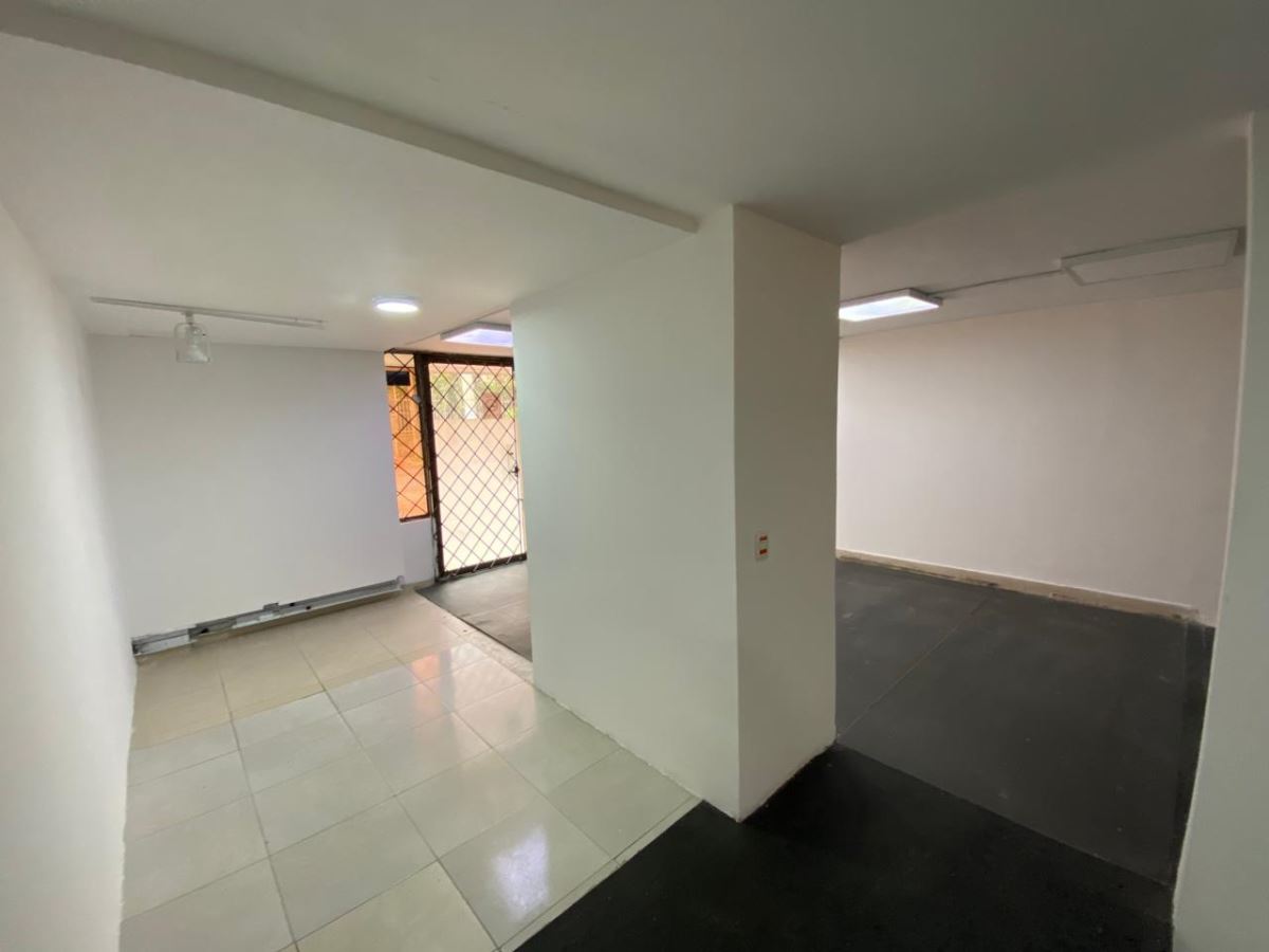Casa en Arriendo - Bogota, LAGO GAITÁN 4445