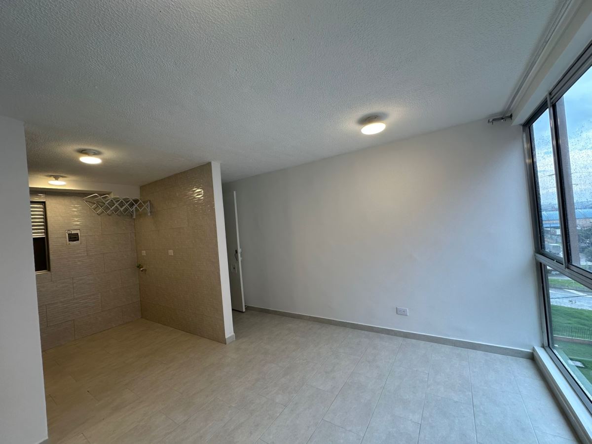 Apartamento en Arriendo - Bogota, HAYUELOS 4339