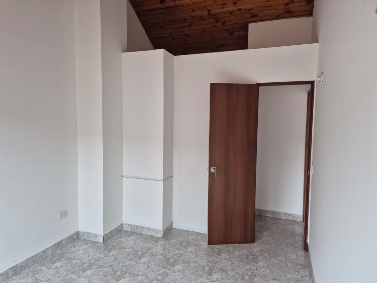 Casa en Arriendo - Bogota, CEDRITOS 5154