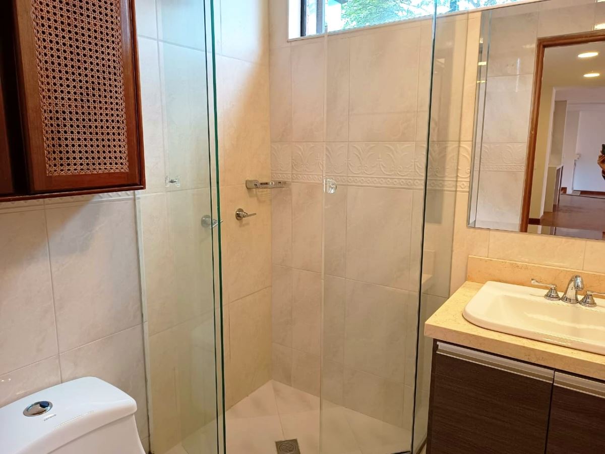 Apartamento en Arriendo - Bogota, SANTA BÁRBARA 6246