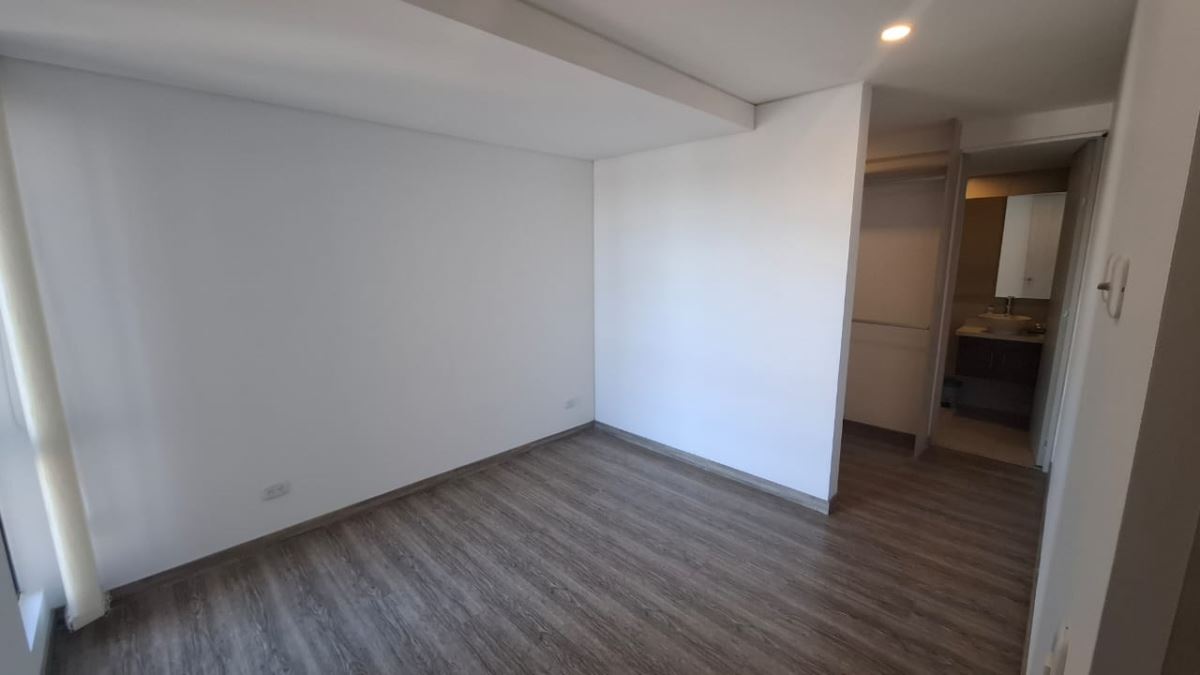 Apartamento en Arriendo - Bogota, SANTA MARÍA DEL LAGO 4490