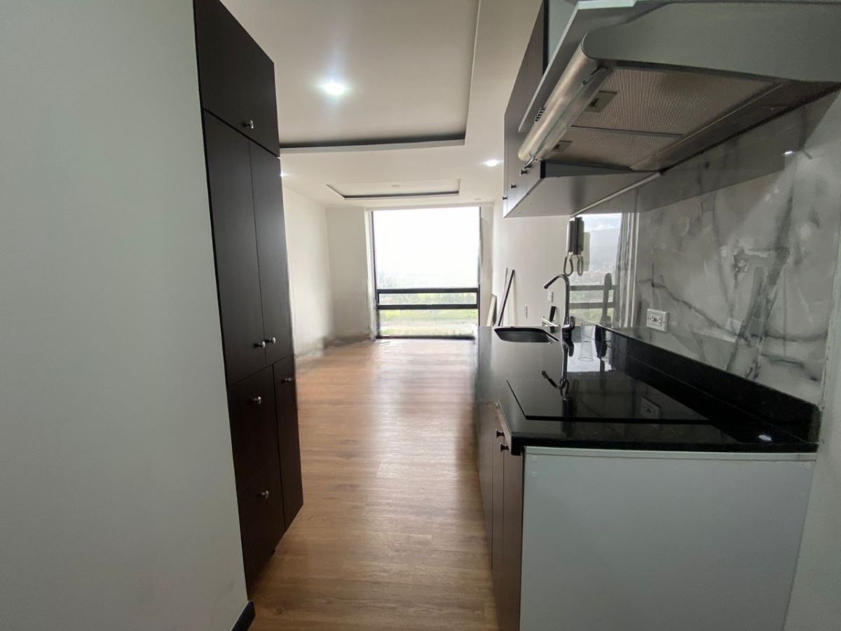 Apartamento en Arriendo - Bogota, EL REDIL 4692